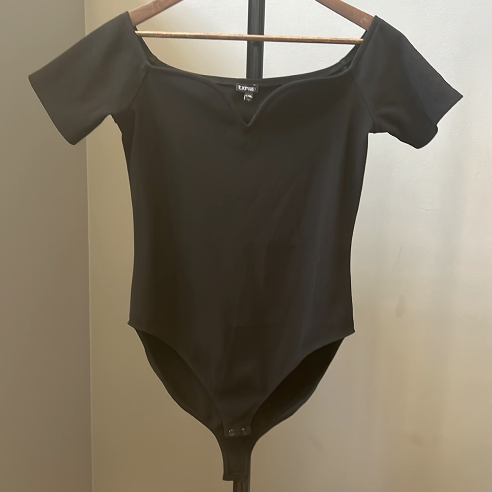 Express Black Short Sleeve Scoop Neck Bodysuit
